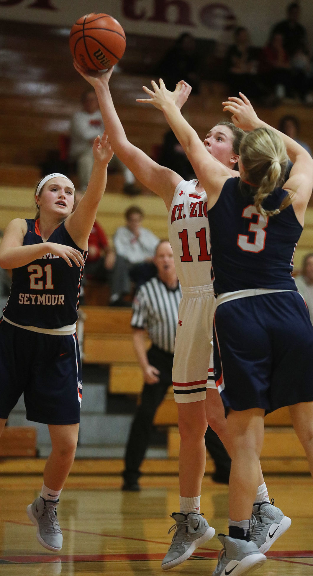 Mount Zion vs Mahomet Seymour girls basketball 15 1.7.19.jpg
